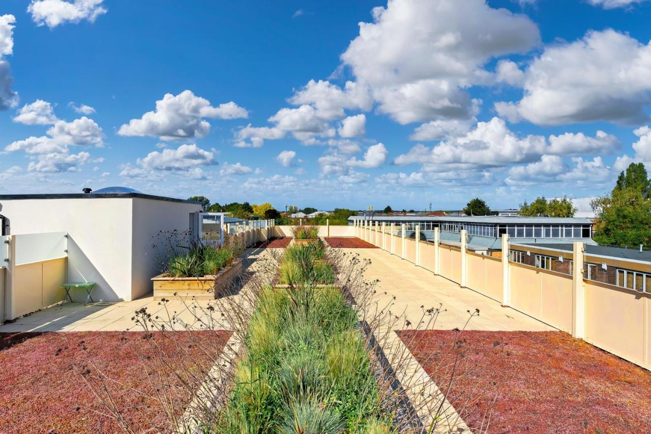 St Martins 2 Bedroom Apartments In Ruislip By 360 Stays エクステリア 写真