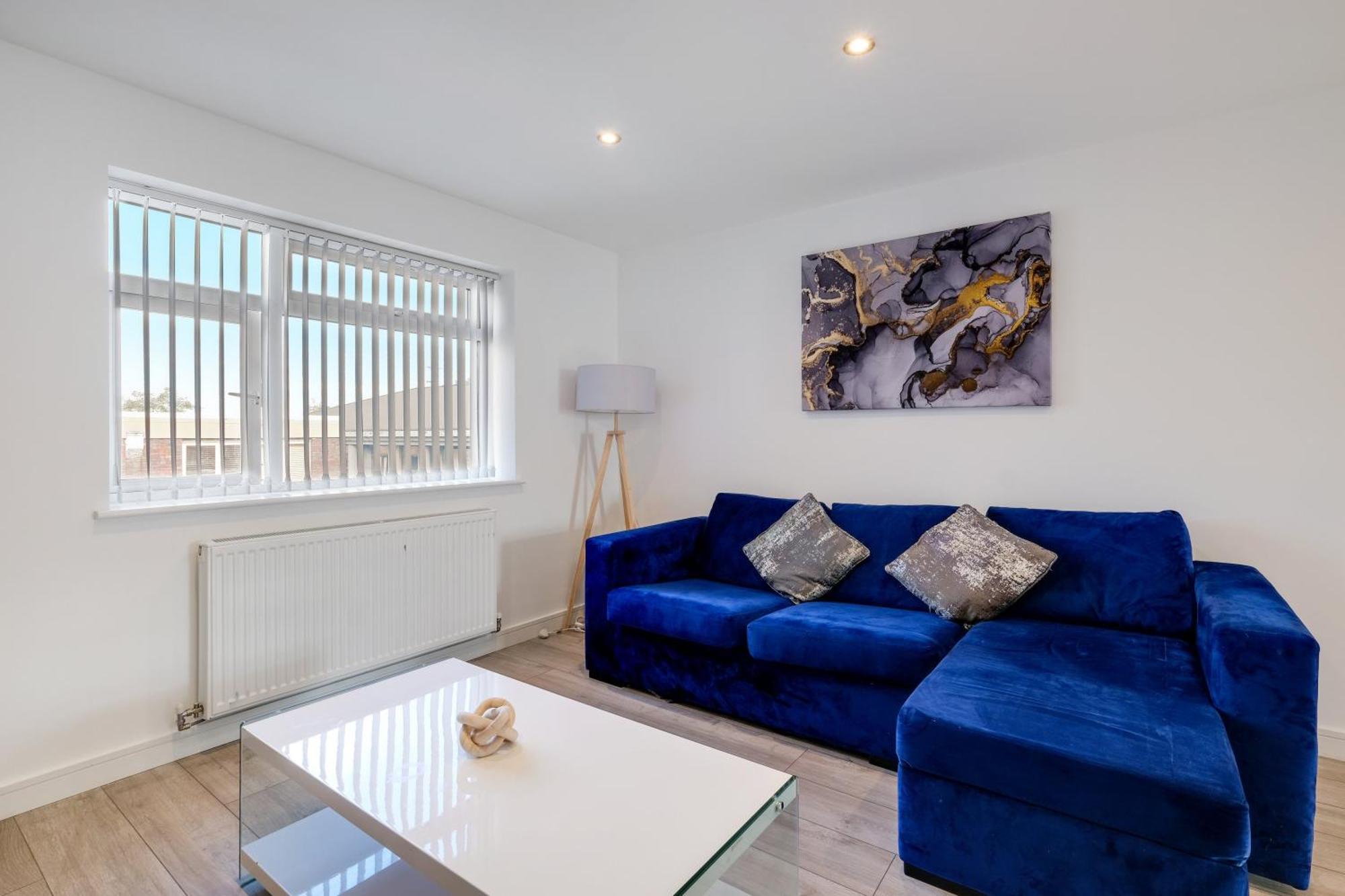 St Martins 2 Bedroom Apartments In Ruislip By 360 Stays エクステリア 写真